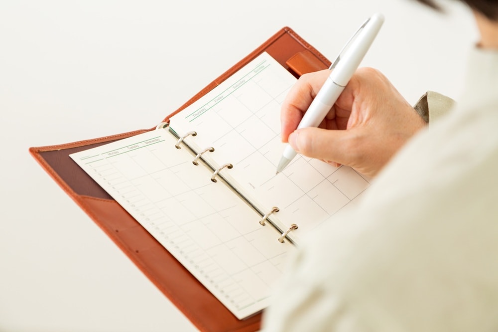 転職活動の平均期間は3カ月～半年！準備から内定までの流れと長引かせないコツを解説